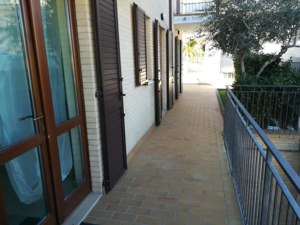 Relax Apartment Porto SantʼElpidio Exterior foto