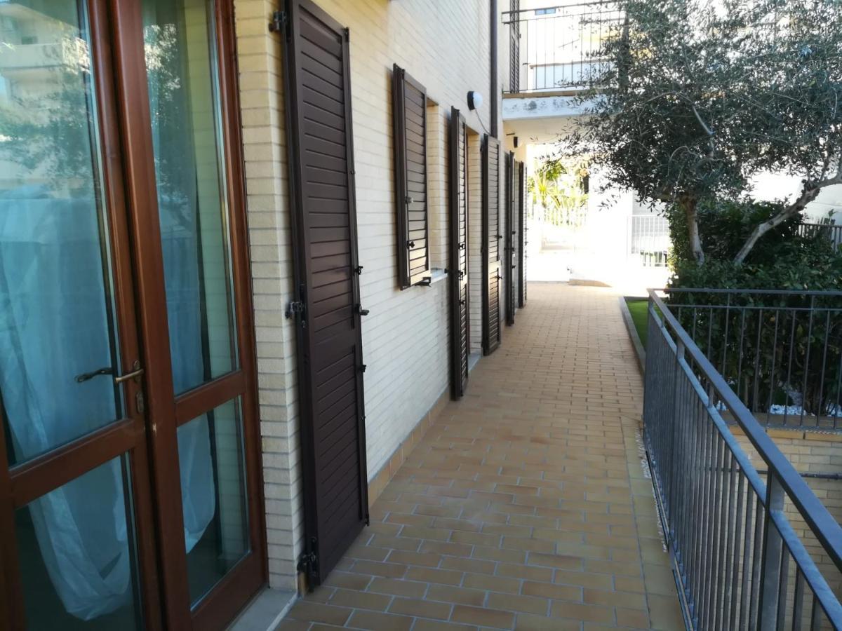 Relax Apartment Porto SantʼElpidio Exterior foto