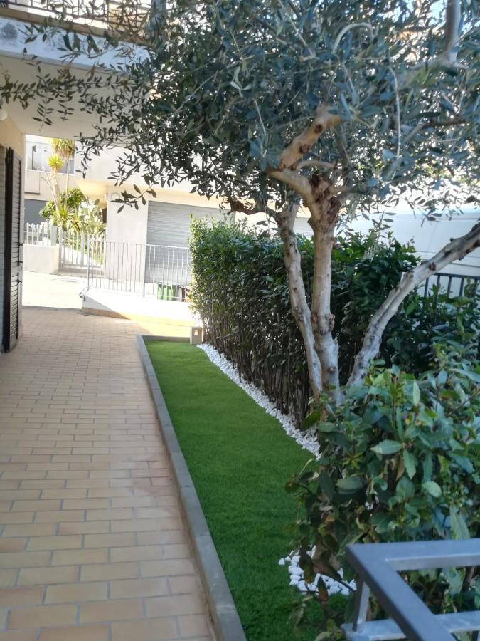 Relax Apartment Porto SantʼElpidio Exterior foto